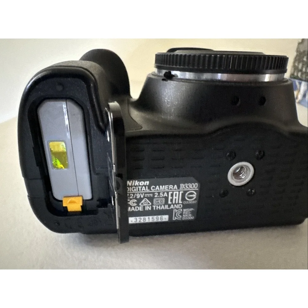 Nikon D3300 24.2MP Digital SLR DSLR Camera